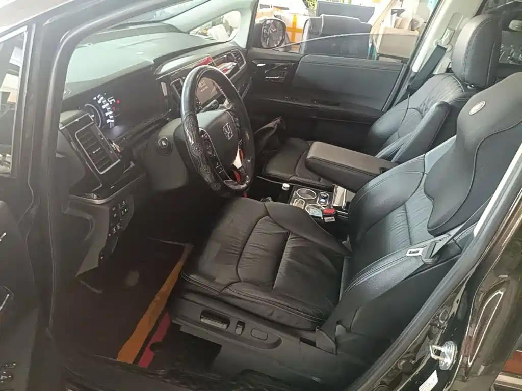 Honda Elysion — миниатюра 15