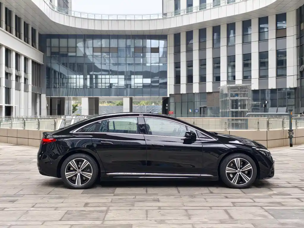 Mercedes-Benz EQE 2025 500 4MATIC