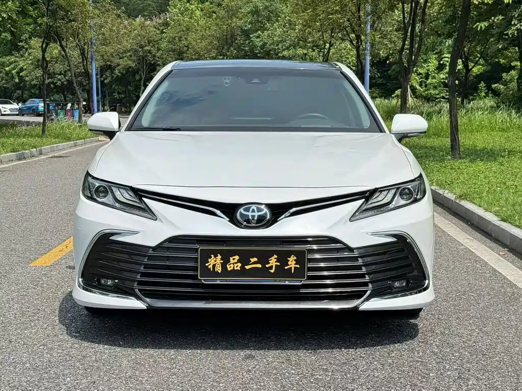 Toyota Camry — миниатюра 2