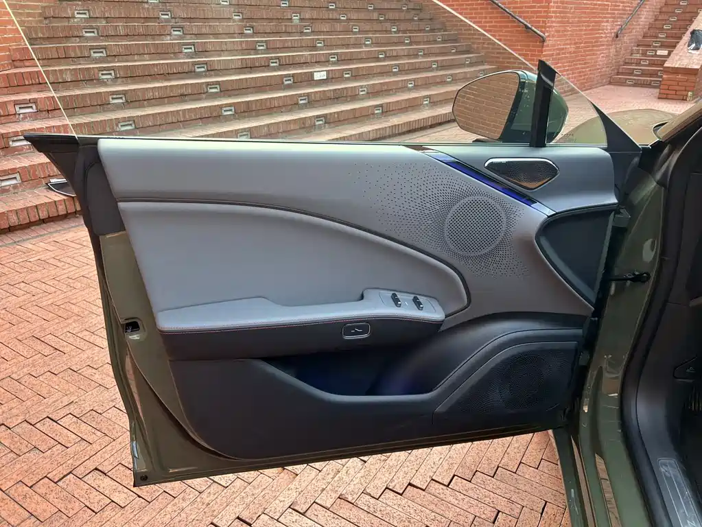 ZEEKR EXTREME KRYPTON 007GT