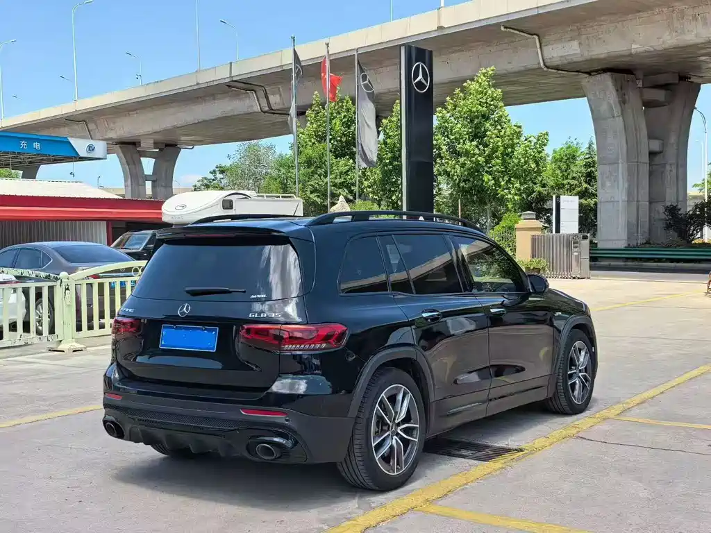 Mercedes-Benz GLB AMG — миниатюра 3