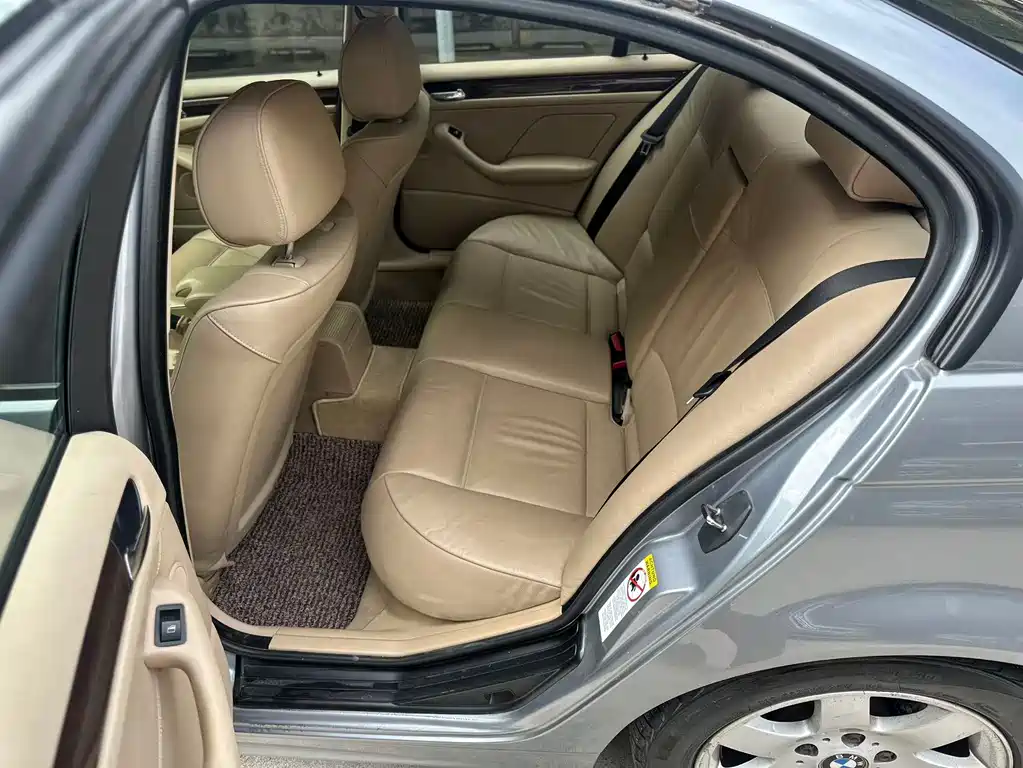 BMW 3 Series 3 2004 318i