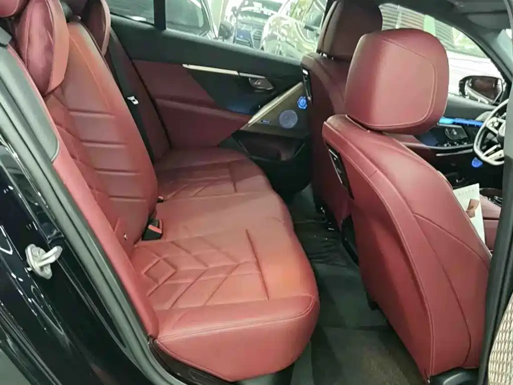 BMW i5 — миниатюра 4