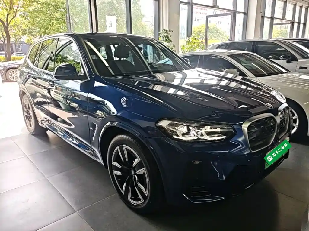 BMW iX3 2022 — фото 3