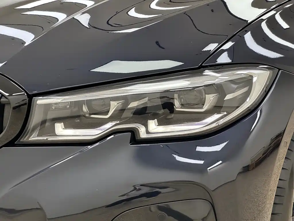 BMW 3 Series — миниатюра 11