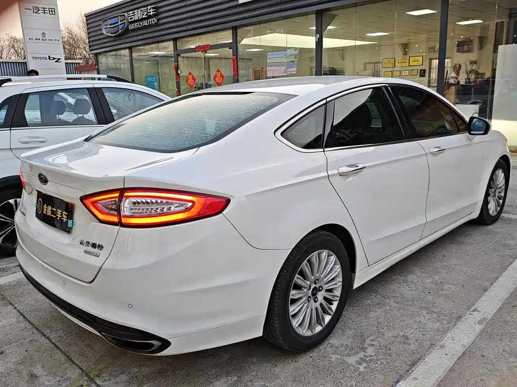 FORD MONDEO