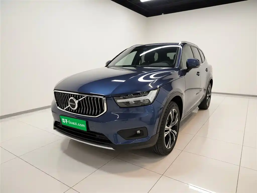 Volvo XC40 2021