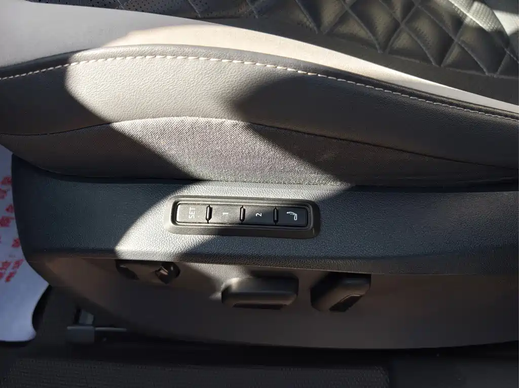 Volkswagen ID.6 Crozz — миниатюра 19