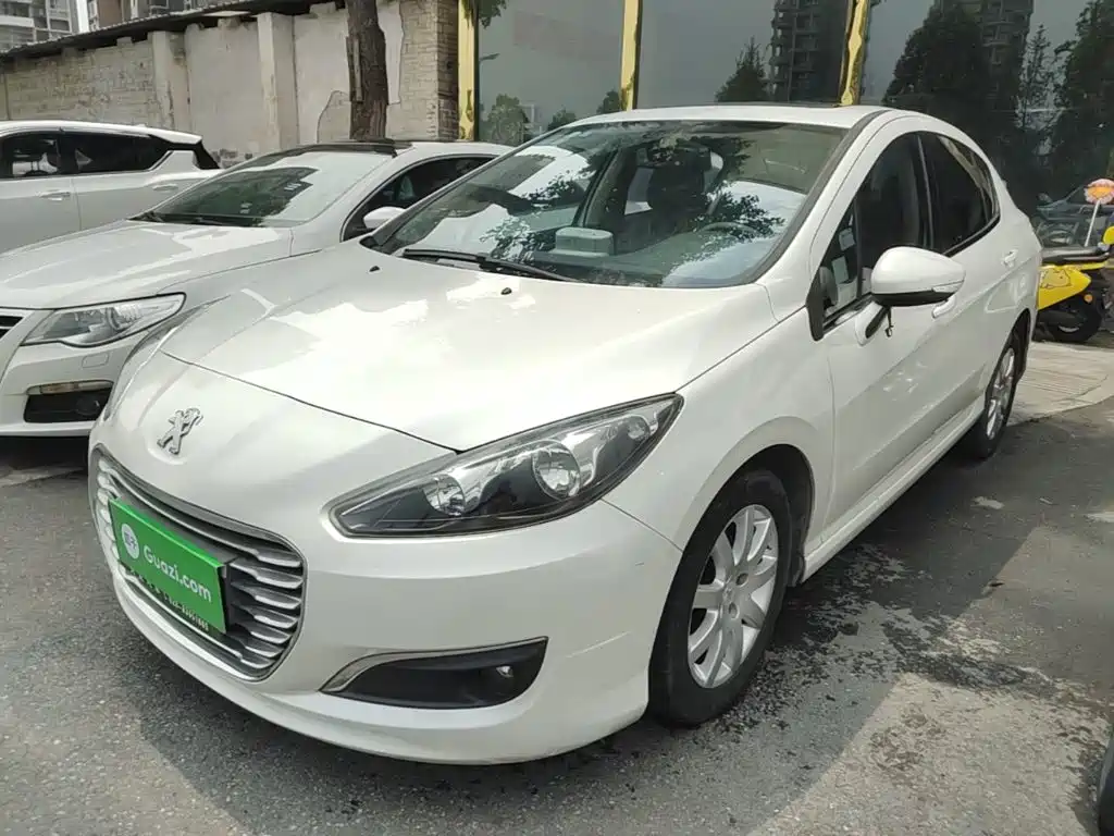Peugeot 308 2014 1.6L MT