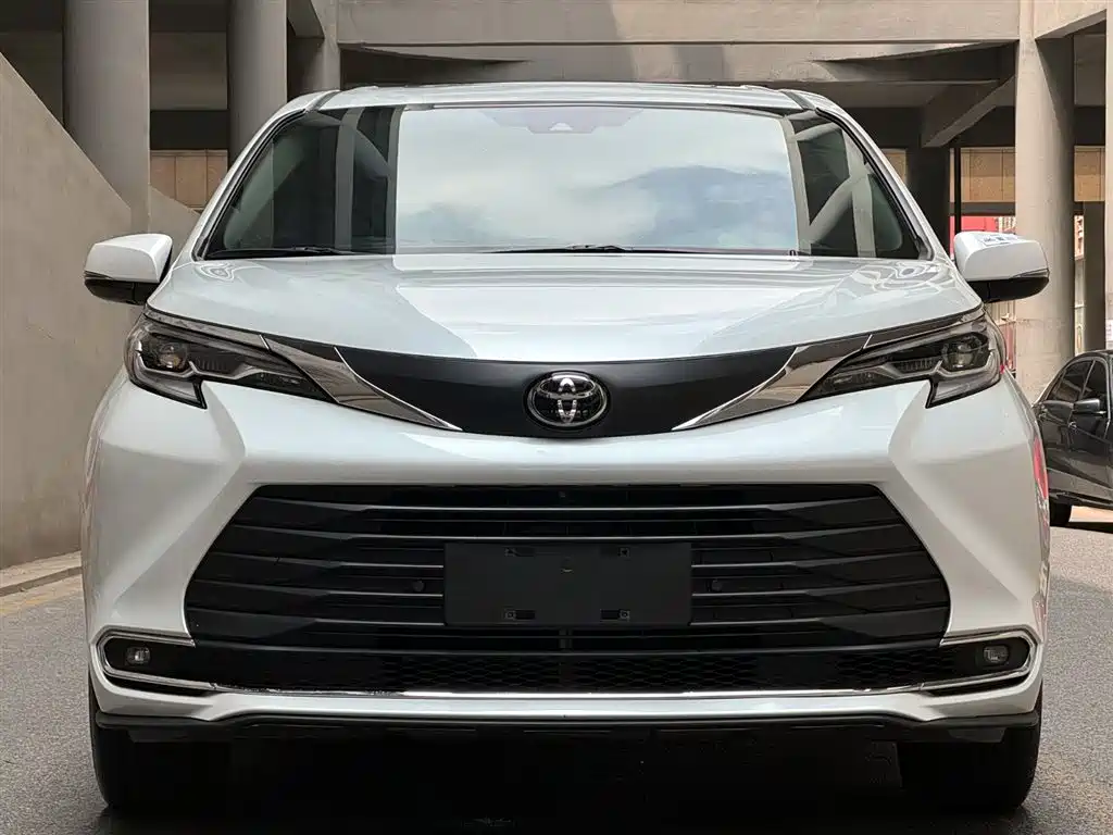 Toyota Sienna 2024 2.5L Comfort