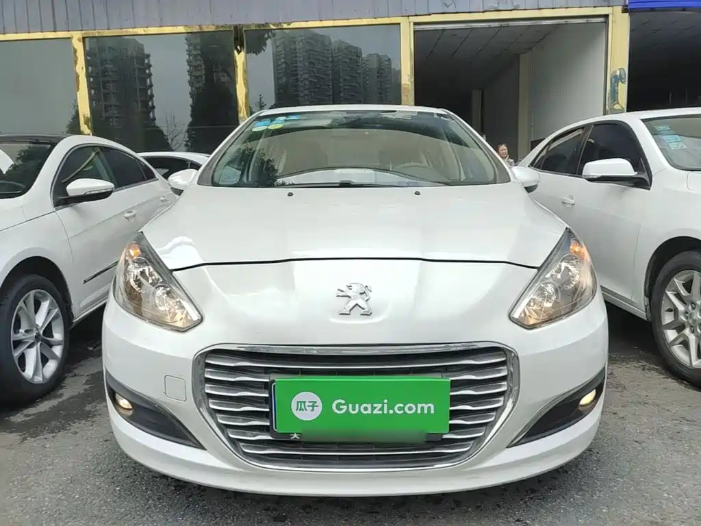 Peugeot 308 2014 1.6L MT
