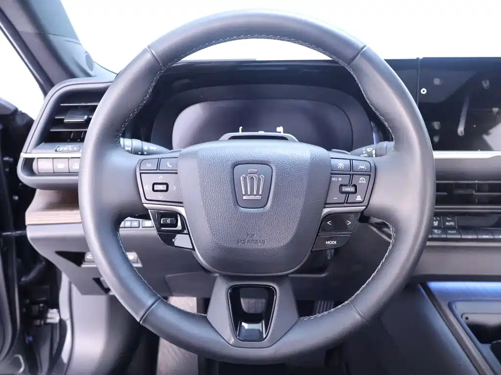 Toyota Crown (Import) — миниатюра 16