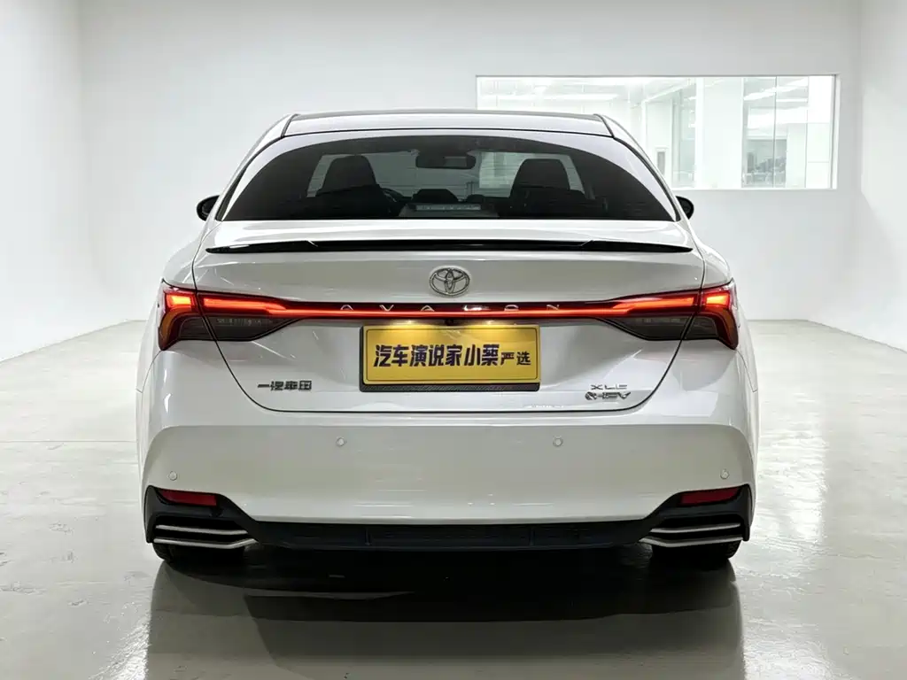 Toyota Avalon 2024 2.5L XLE Luxury