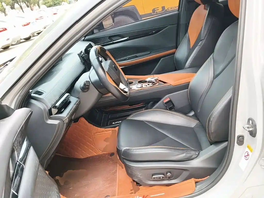 Changan UNI-V iDD — миниатюра 15