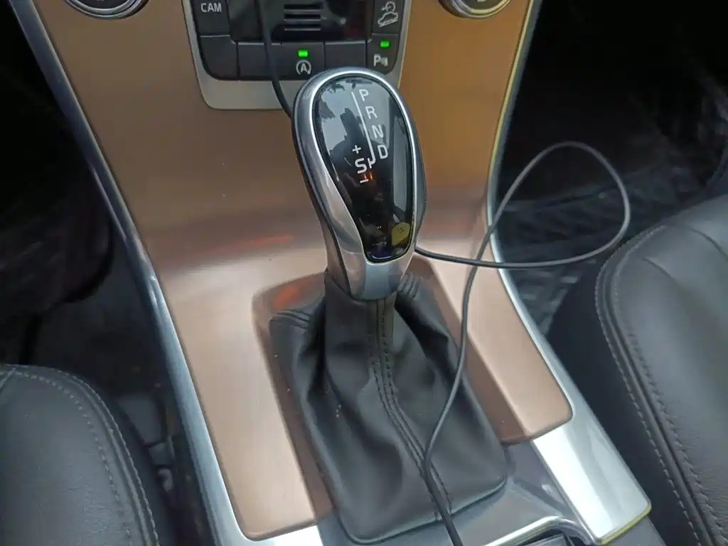 Volvo XC60 — миниатюра 15