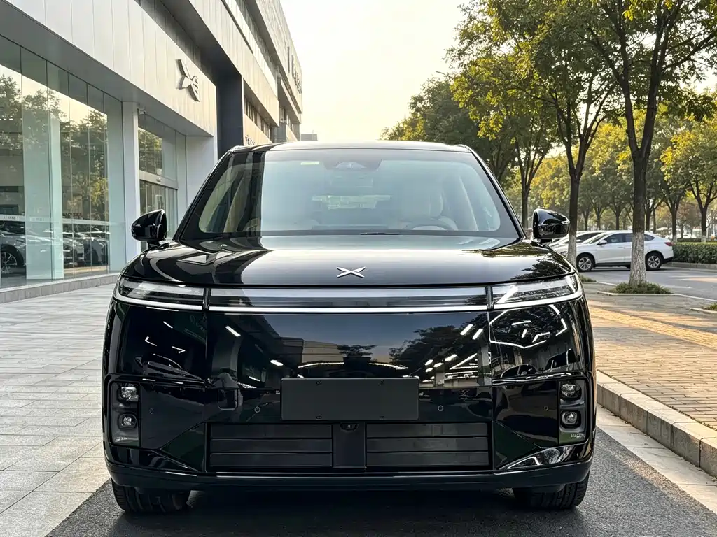 XPeng 小鹏GX — миниатюра 2
