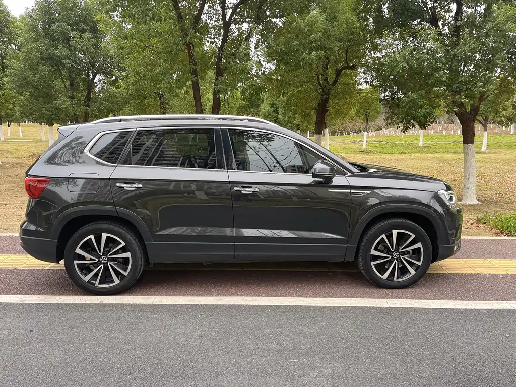 Volkswagen Tharu 2021 280TSI Luxury PLUS
