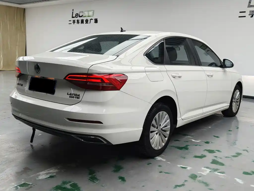 Volkswagen Lavida — миниатюра 4