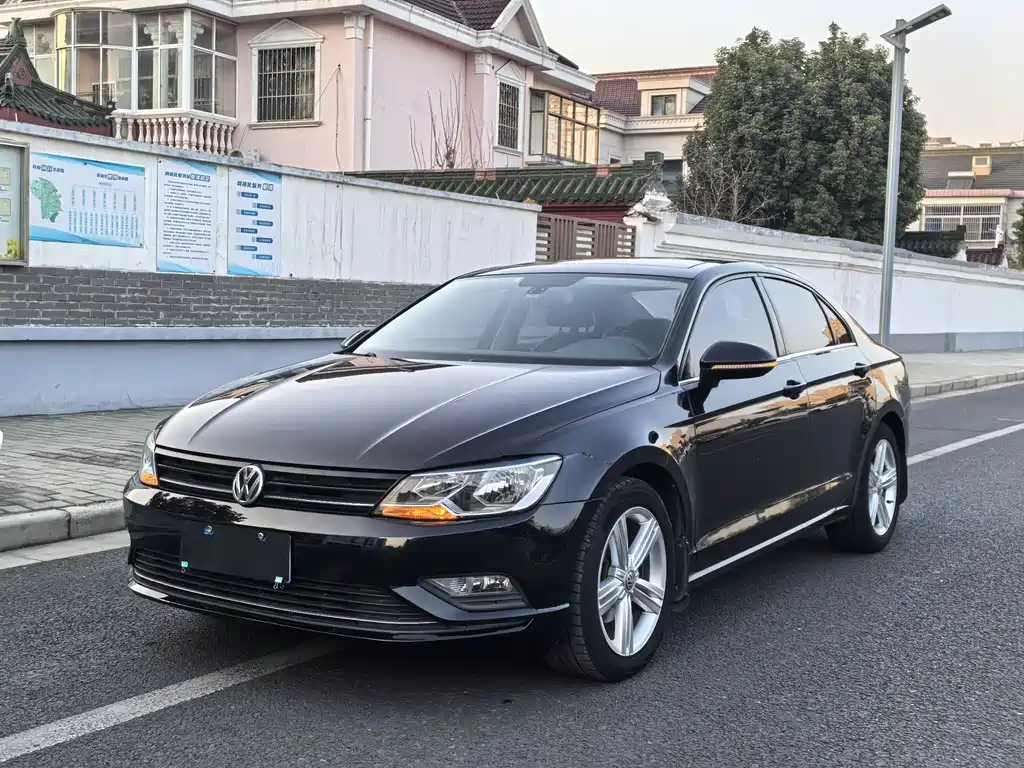 Volkswagen Lamando 2015