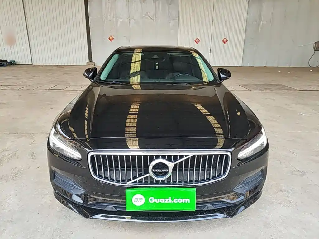 Volvo S90 2018 T4
