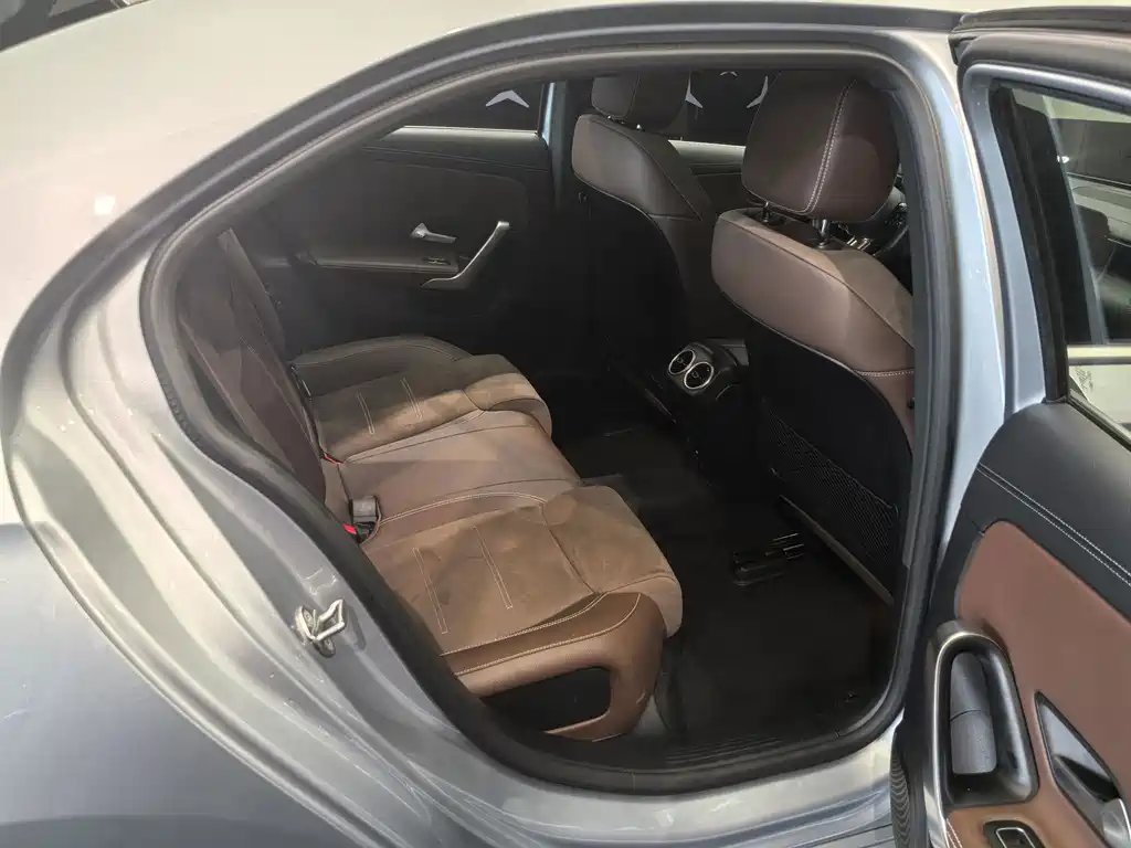 Mercedes-Benz A-Class 2023 — фото 19