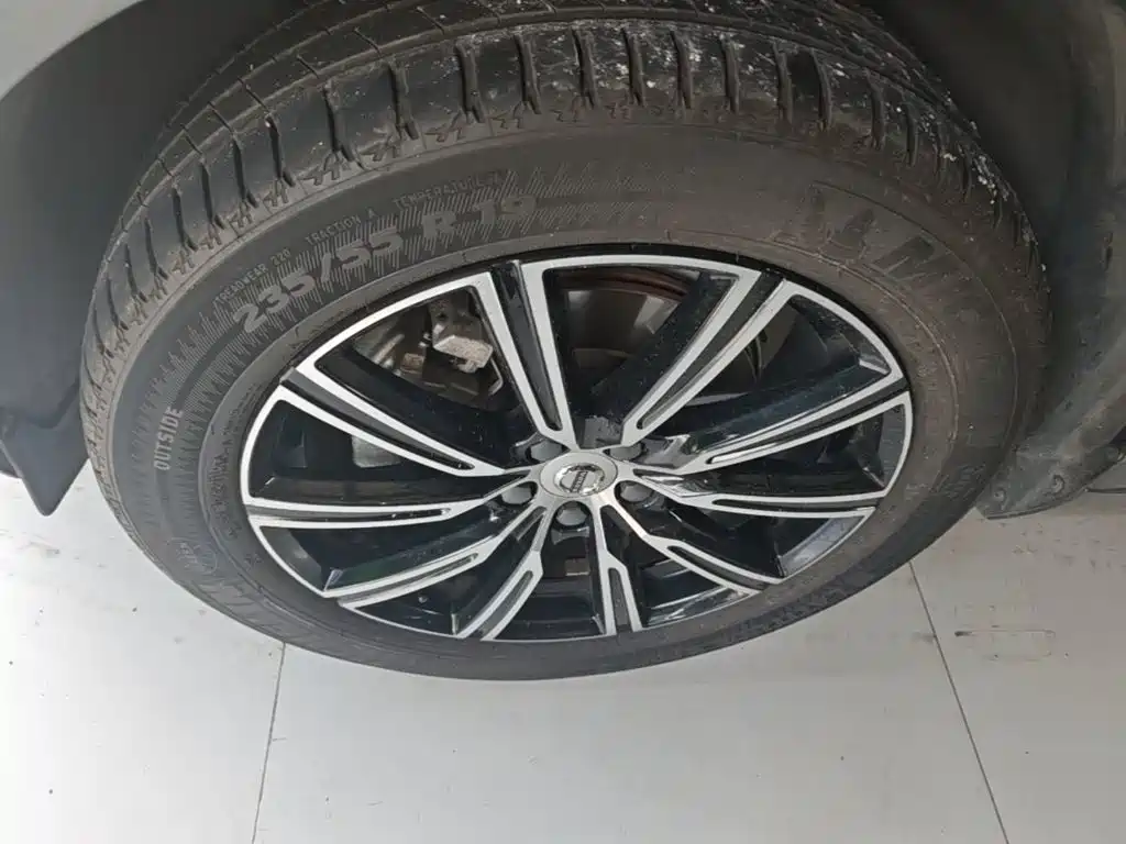Volvo XC60 — миниатюра 23