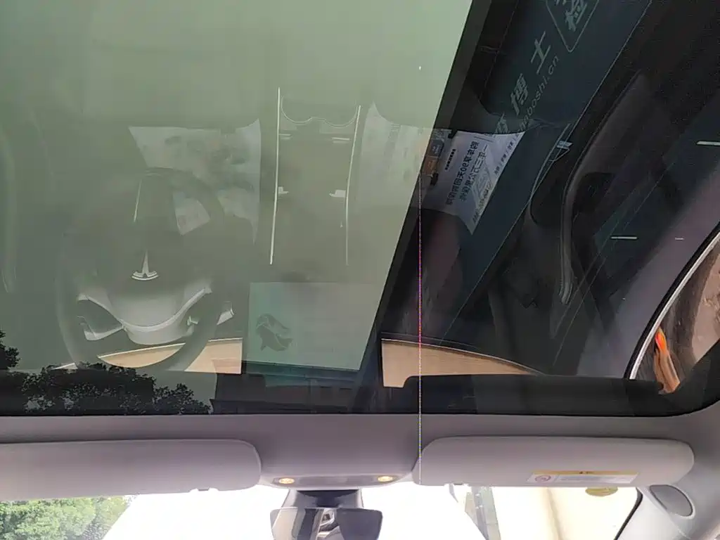 Tesla Model 3 — миниатюра 14