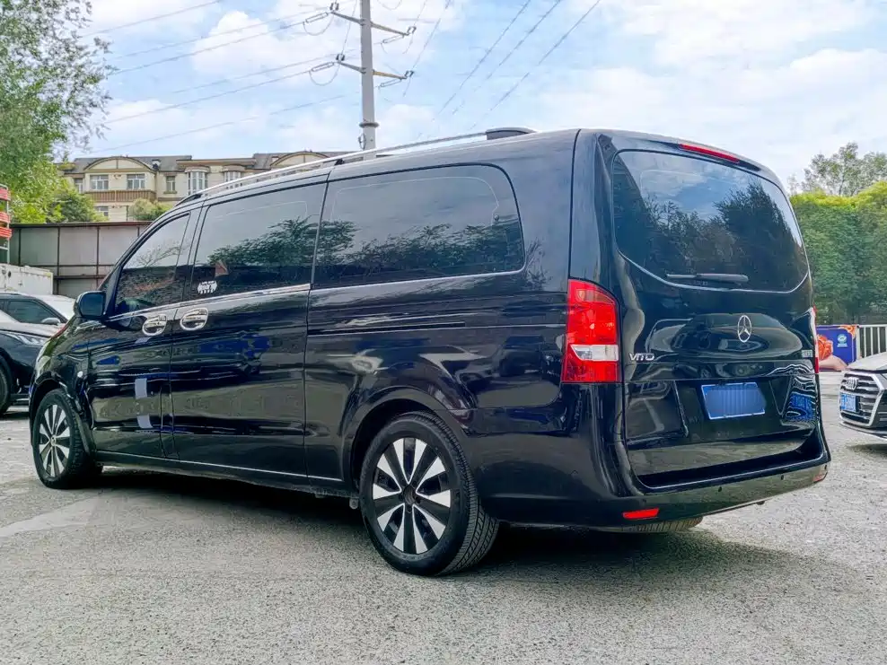 Mercedes-Benz Vito — миниатюра 6