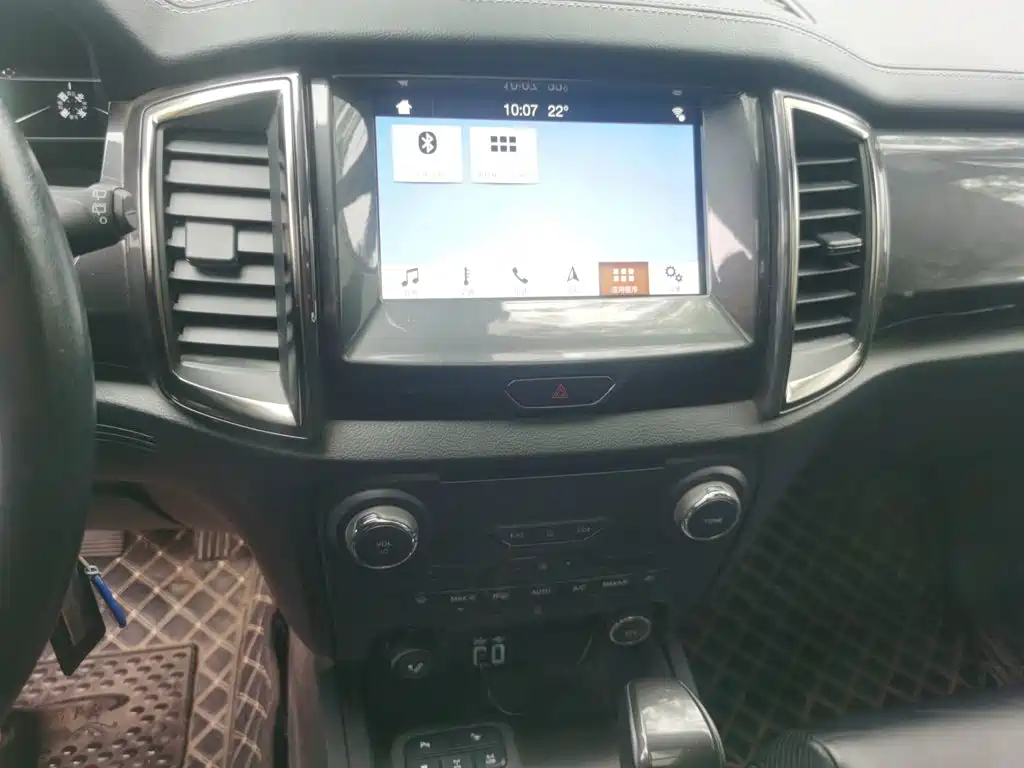 Ford Everest — миниатюра 14