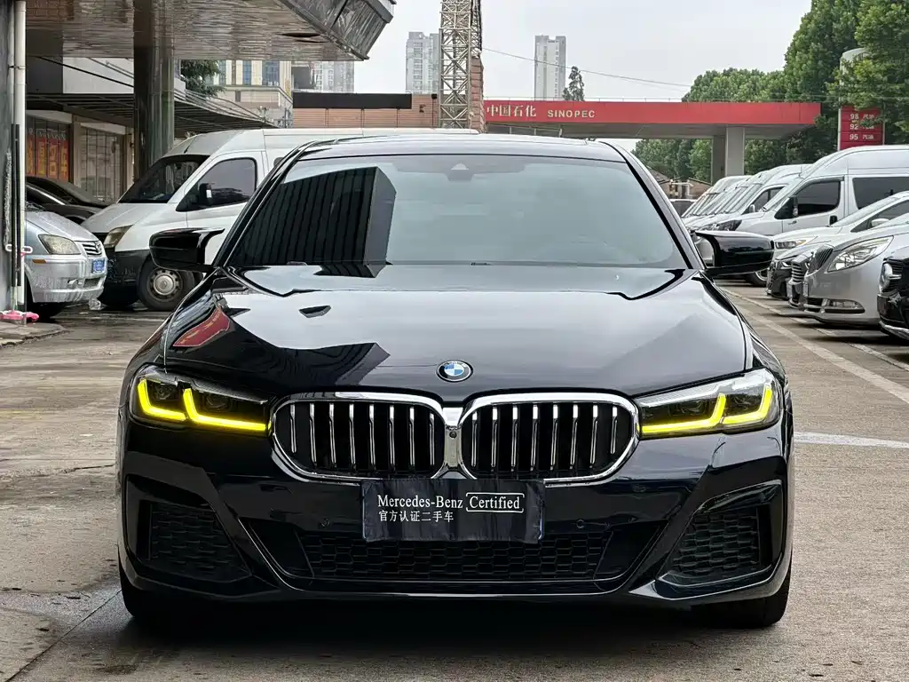 BMW 5 Series (Import) 540i Elegant Edition M Sport Package, фото 2