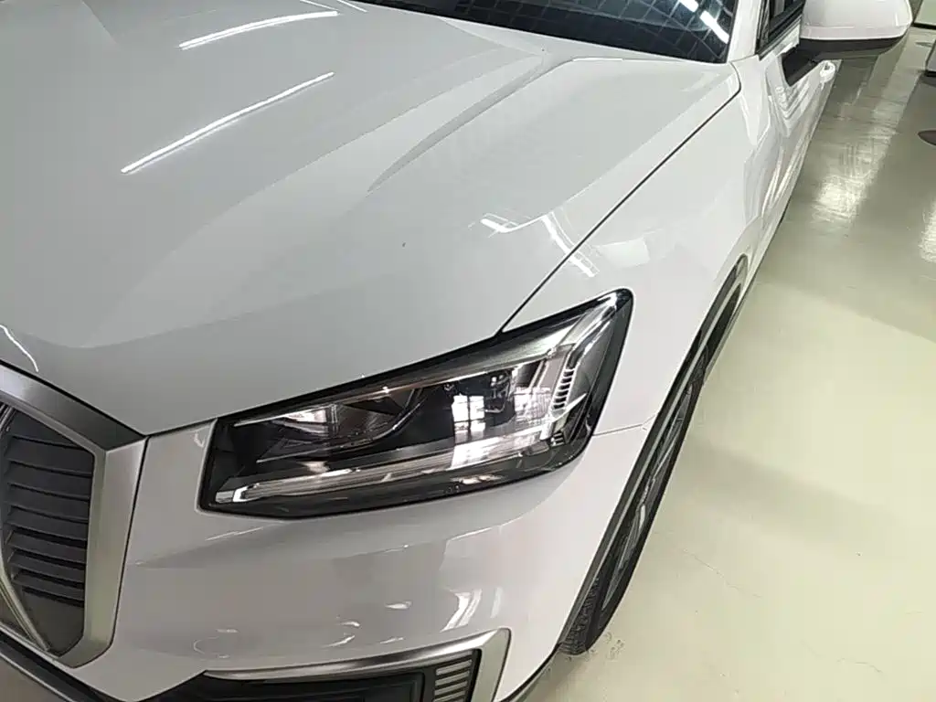 Audi Q2L e-tron — миниатюра 24