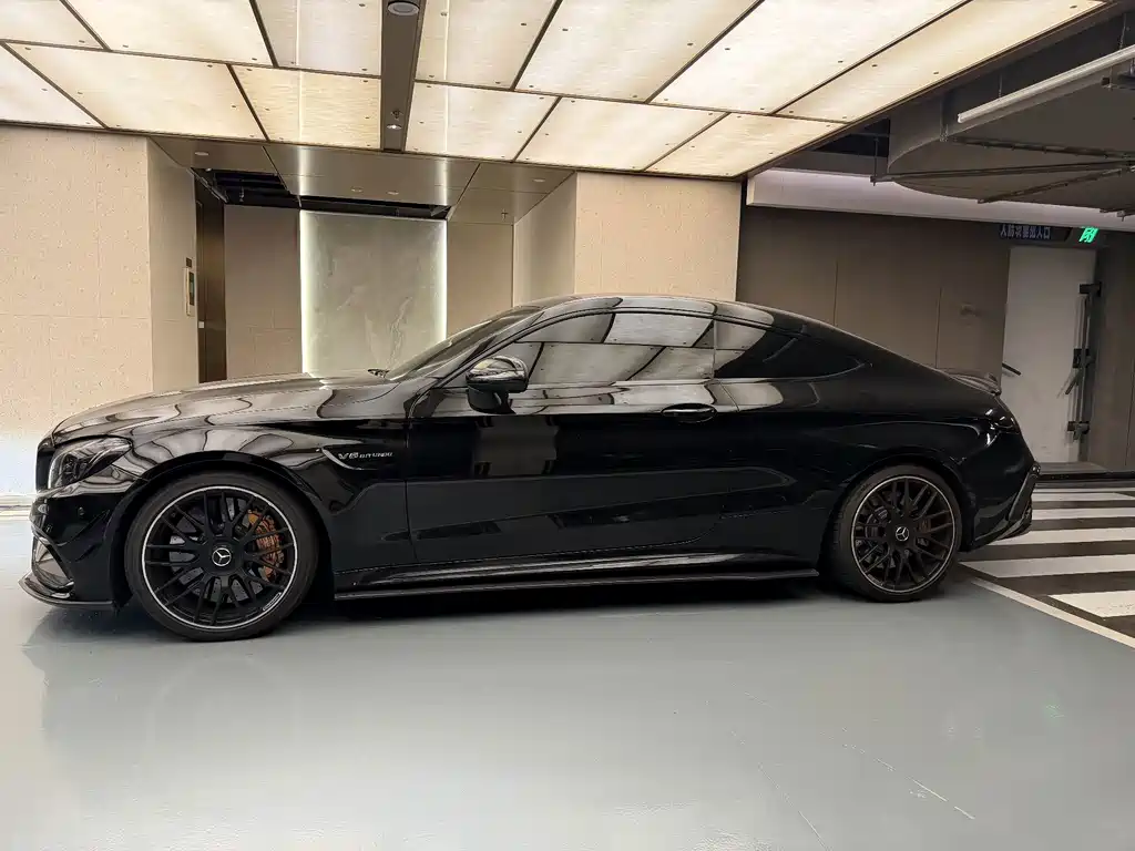 Mercedes-Benz C-Class AMG — миниатюра 3