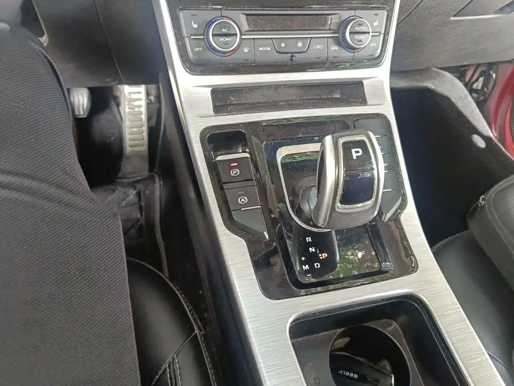 Geely Emgrand GS — миниатюра 10