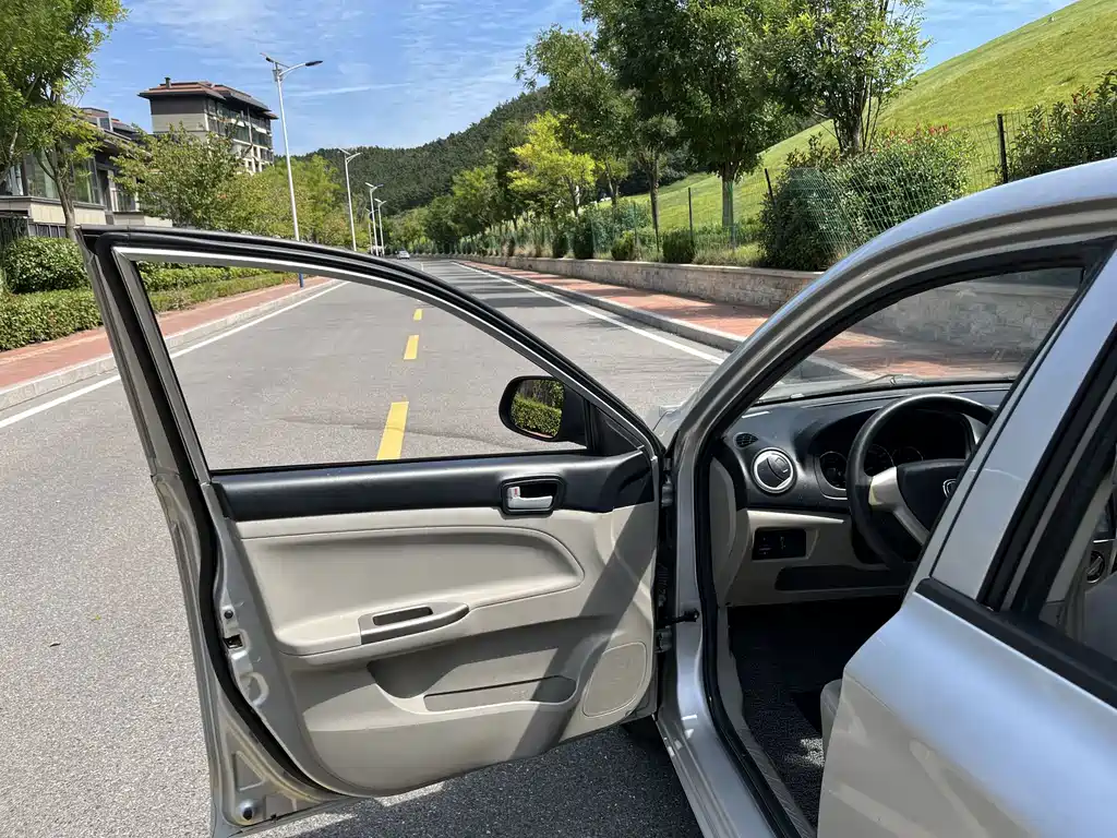 Changan V3 — миниатюра 8