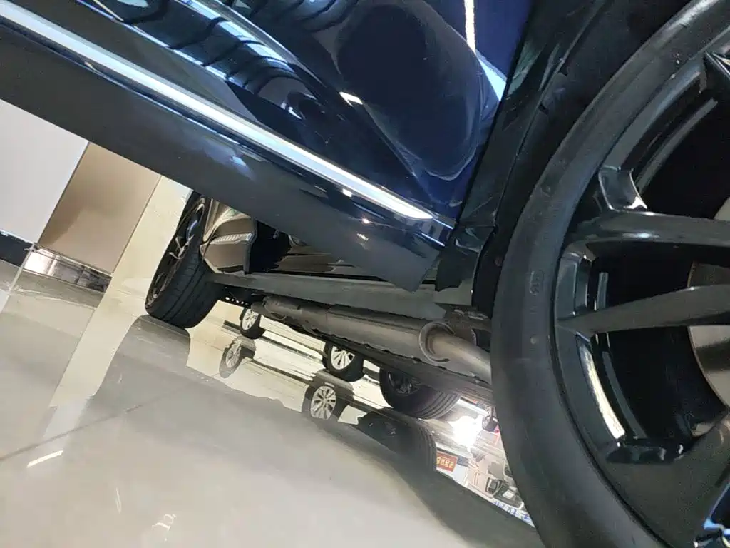 Hongqi Hongqi HS3 PHEV — миниатюра 21