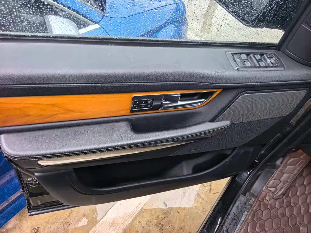 Land Rover Sport — миниатюра 8