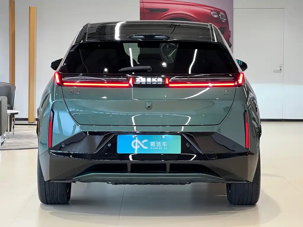 Zeekr X 2025 мест
