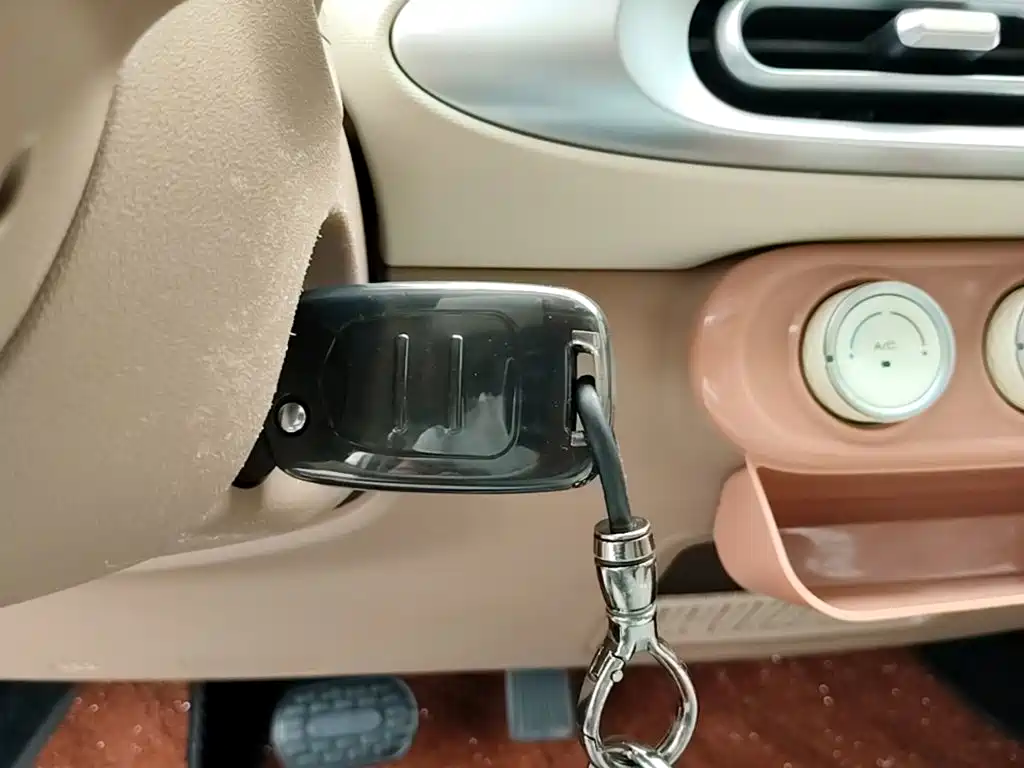 Wuling MINIEV — миниатюра 17