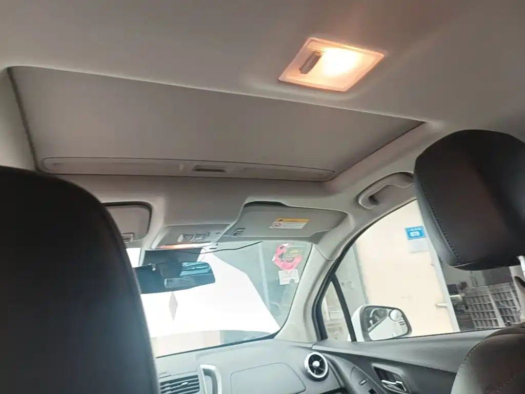 Chevrolet Trax — миниатюра 18