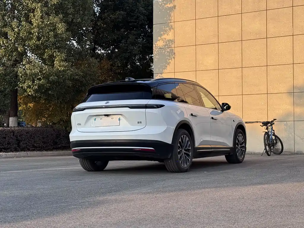 NIO NIO ES6