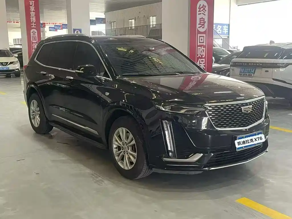 Cadillac XT6 2021 28T мест