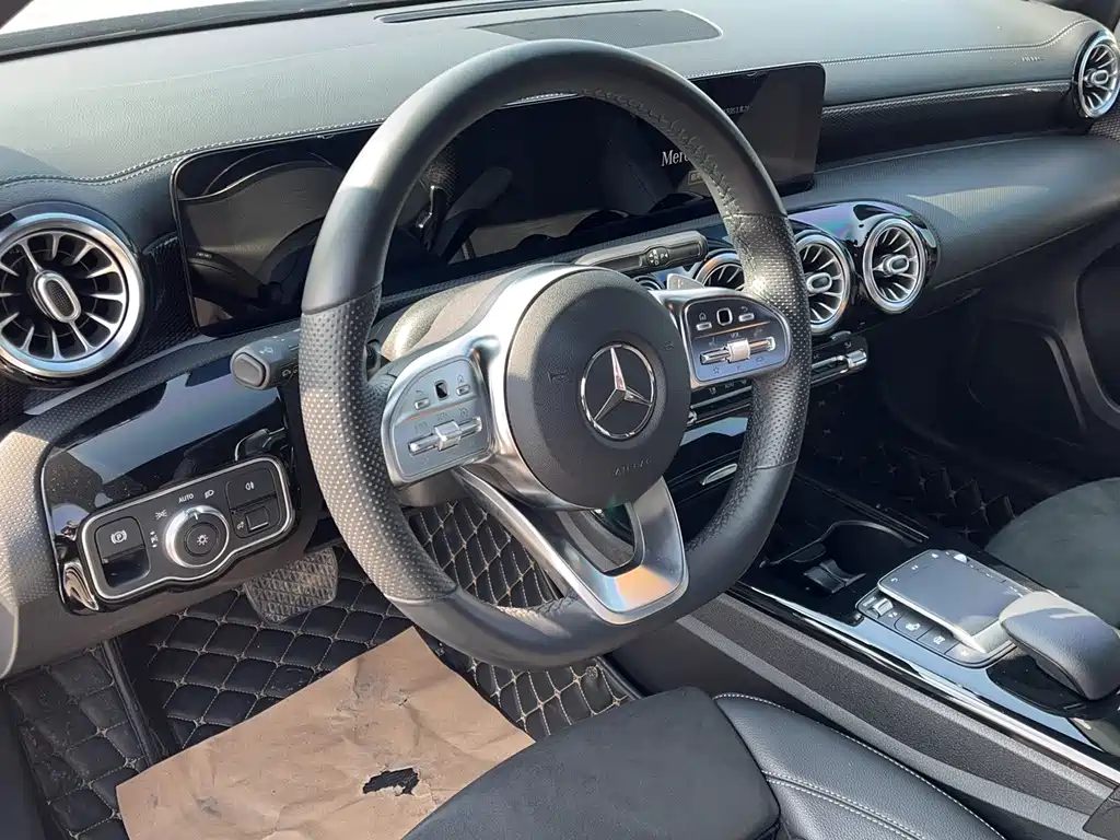 MERCEDES-BENZ A CLASS