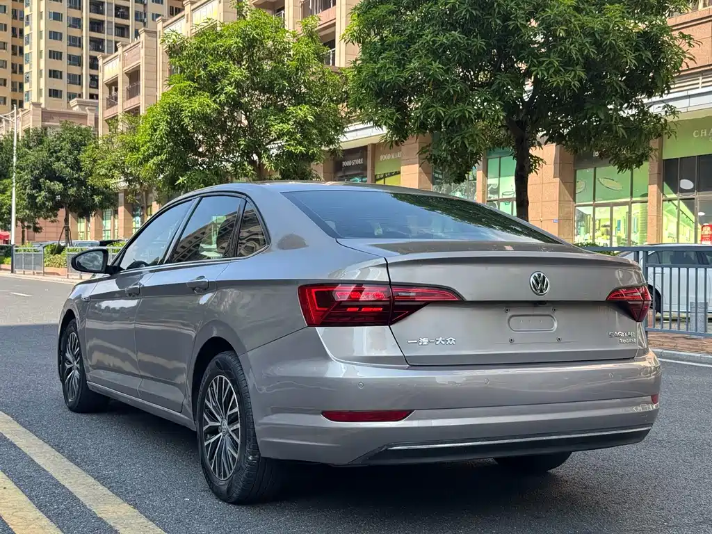 Volkswagen Sagitar — миниатюра 8