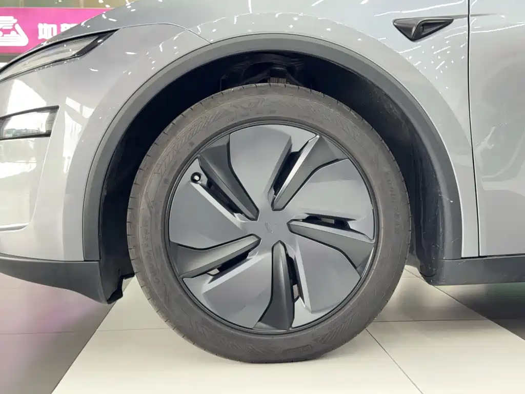 Tesla Model Y — фотографии объявления, Фото 11