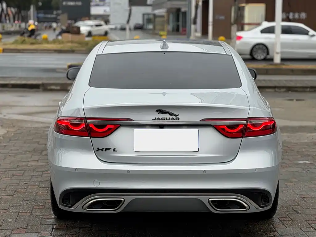 JAGUAR XFL