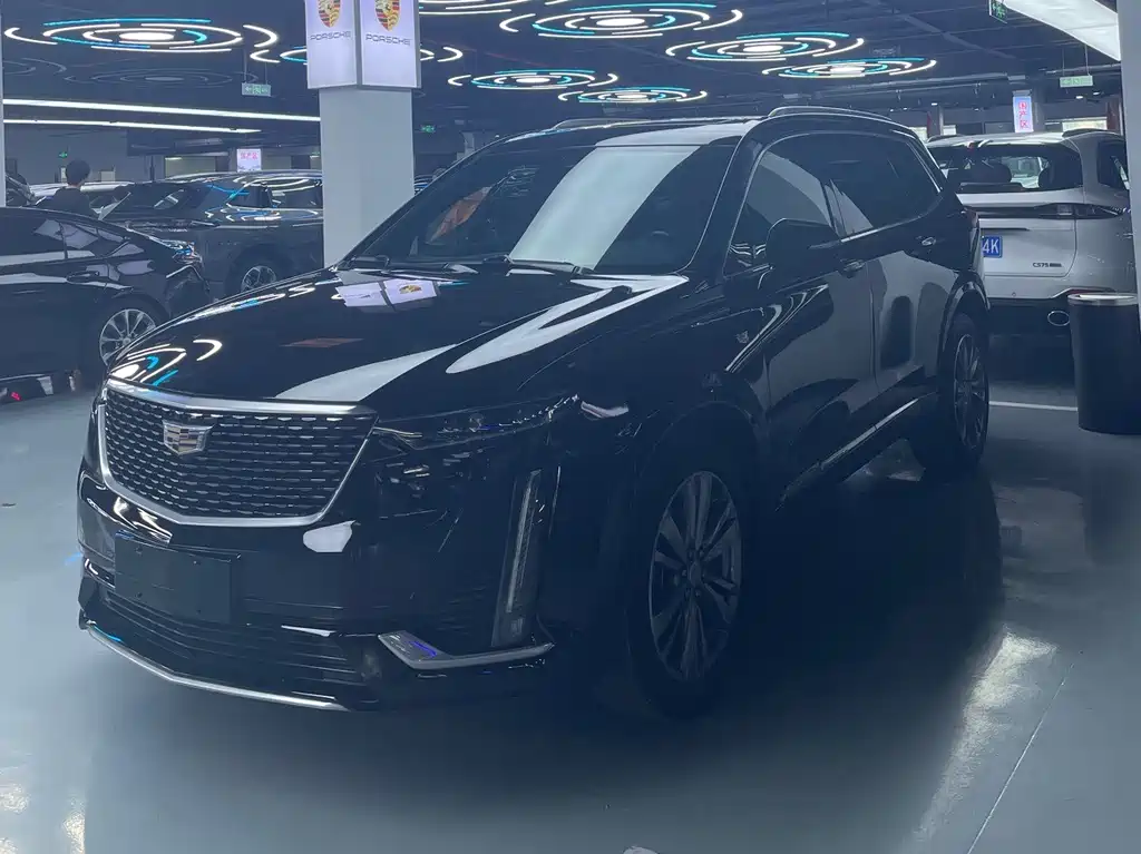 Cadillac XT6