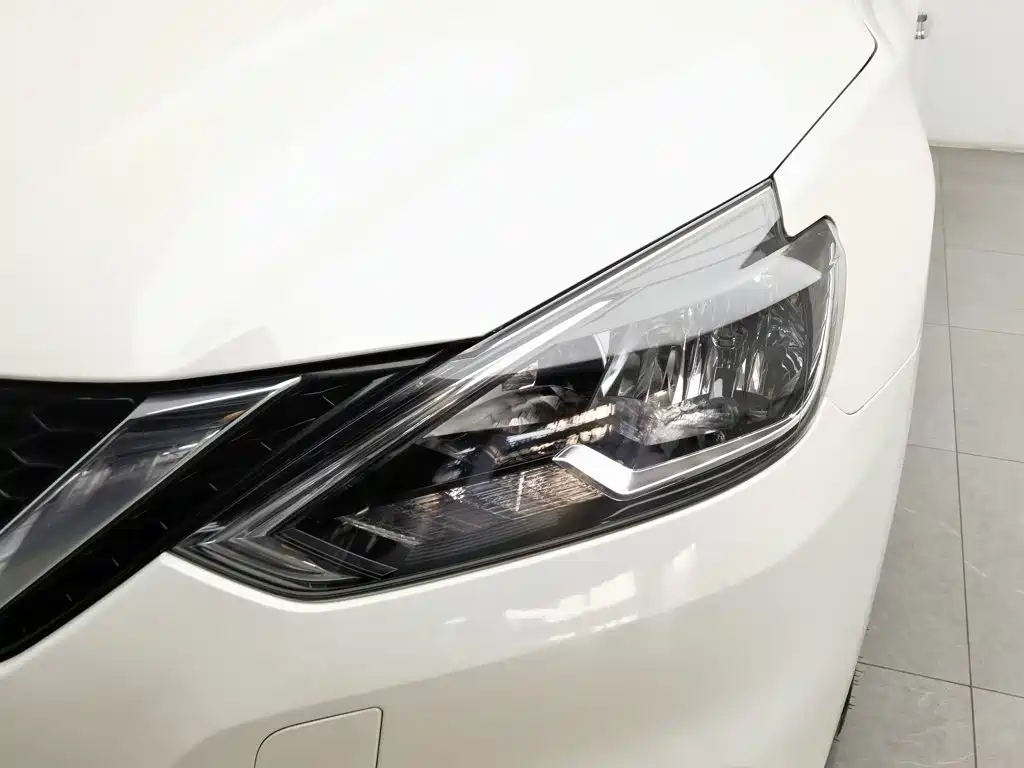 Nissan Sylphy — миниатюра 7