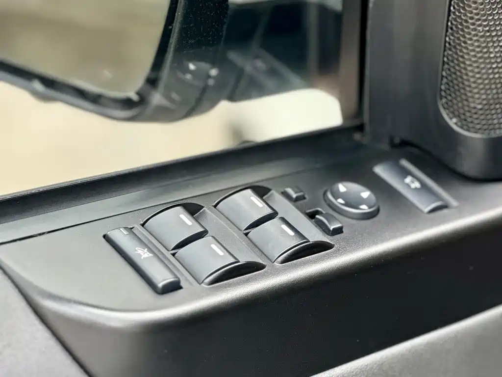 Land Rover Range Rover — миниатюра 22