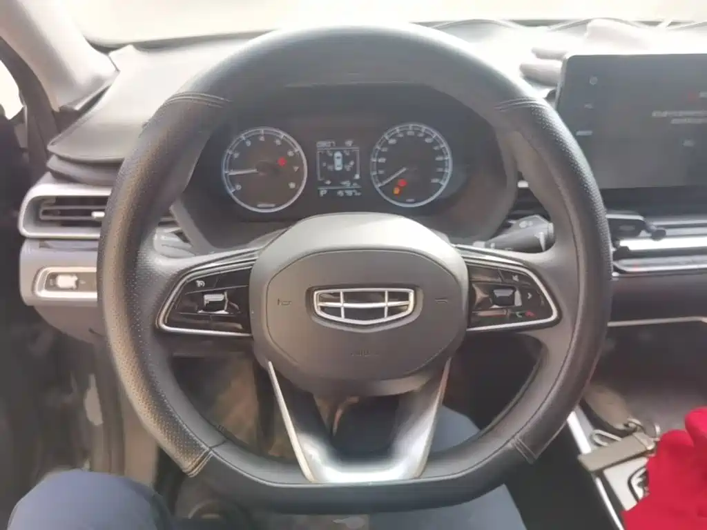 Geely Emgrand — миниатюра 11