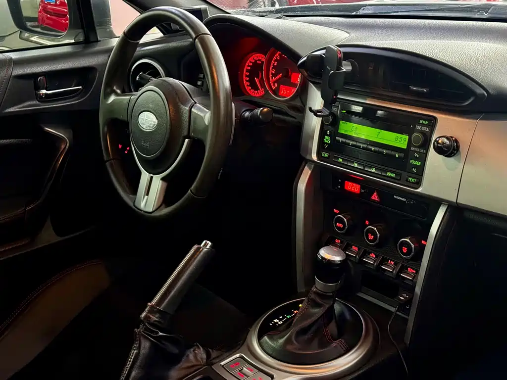 Subaru BRZ — миниатюра 10